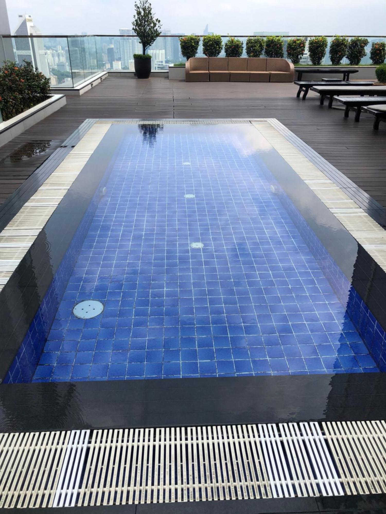Platinum Suites Klcc Top 51 Kuala Lumpur Exterior photo