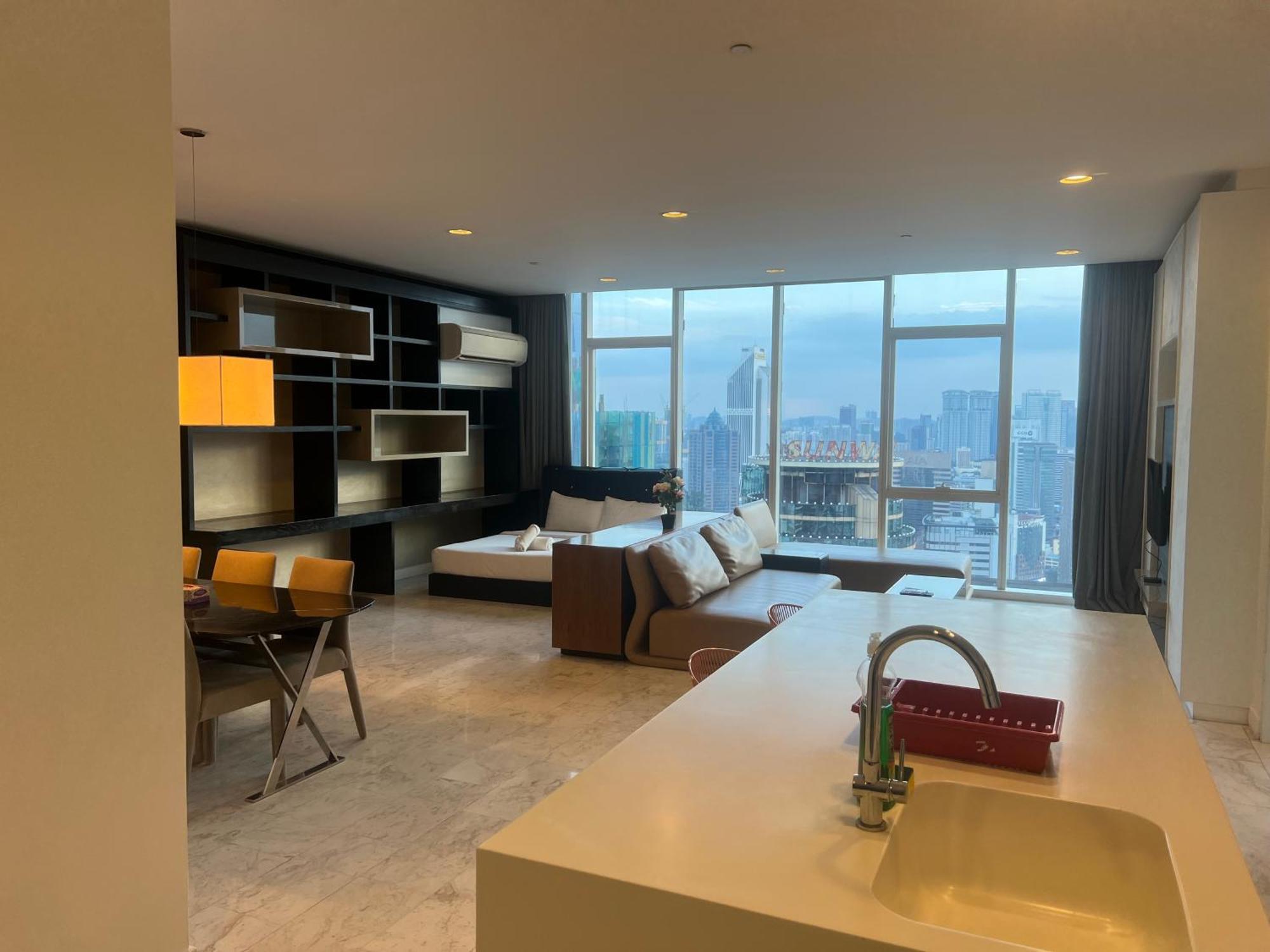 Platinum Suites Klcc Top 51 Kuala Lumpur Exterior photo